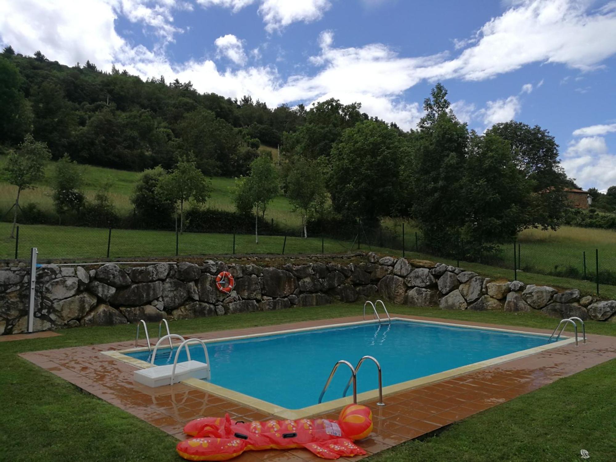 Chalet Turistico La Jenduda Охедо Екстериор снимка