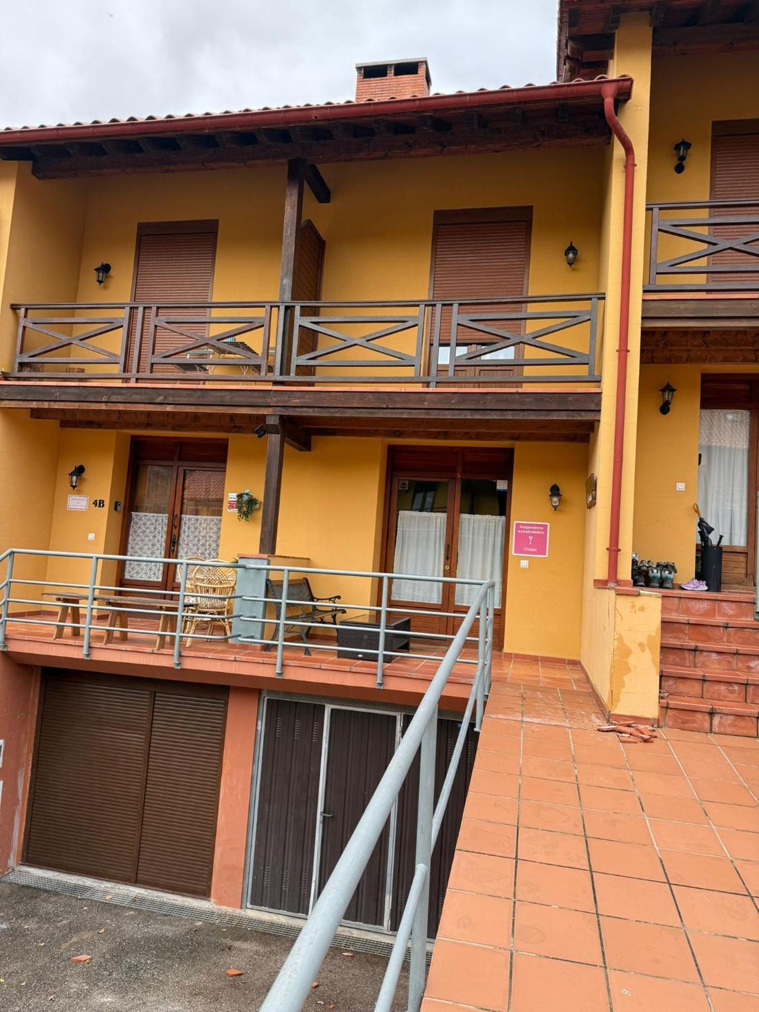 Chalet Turistico La Jenduda Охедо Екстериор снимка